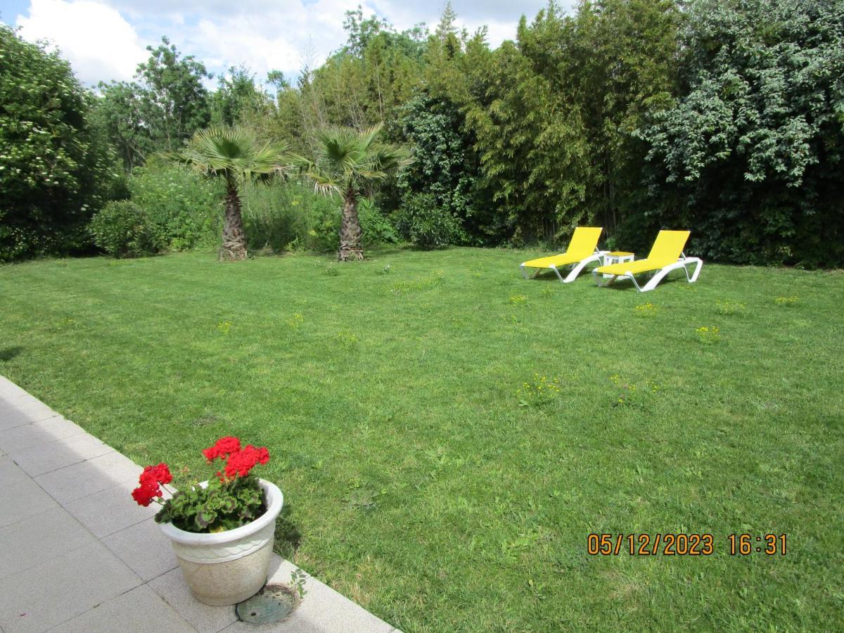 Bed and Breakfast Locatlantique Ейтре Екстер'єр фото