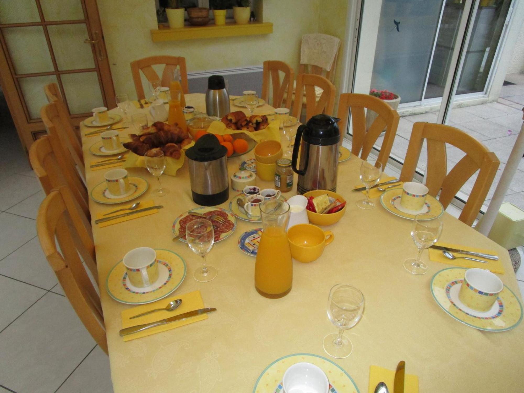 Bed and Breakfast Locatlantique Ейтре Екстер'єр фото